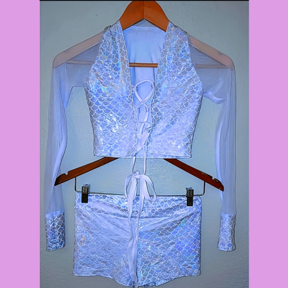 EXOTiC DANCEWEAR